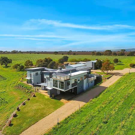 Hotel California Road At Inkwell Wines Mclaren Vale Exterior foto