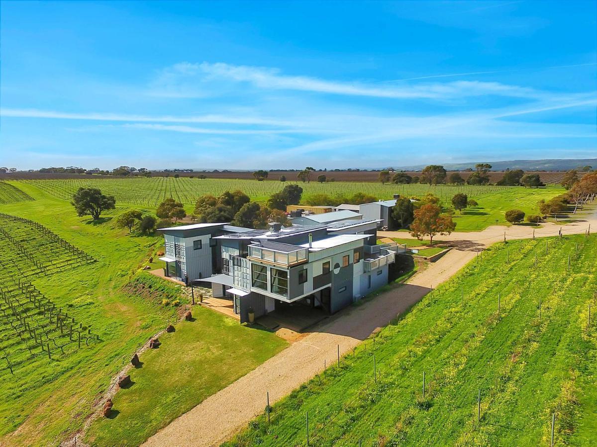 Hotel California Road At Inkwell Wines Mclaren Vale Exterior foto